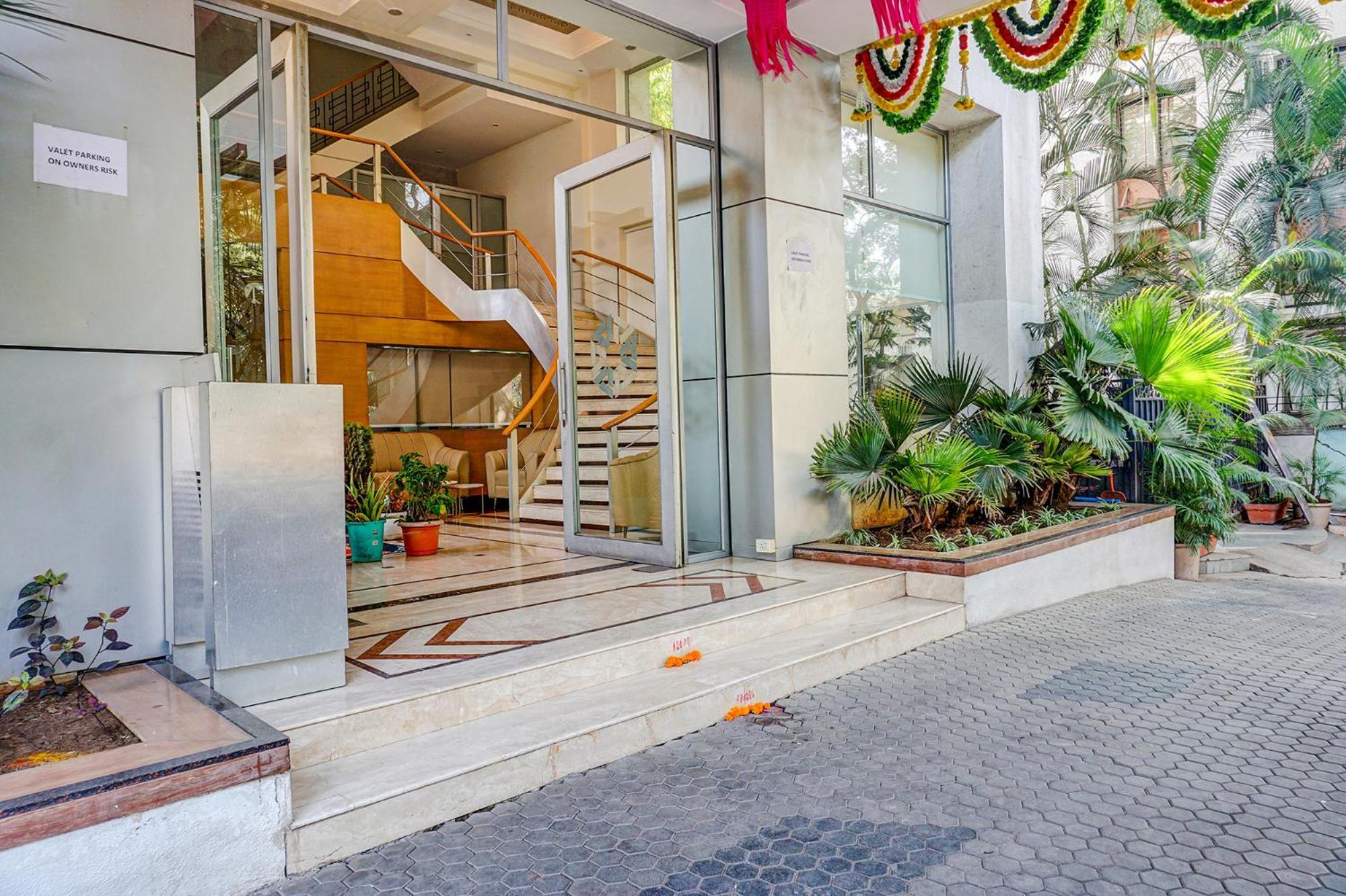 The Ambassador Hotel プネ エクステリア 写真