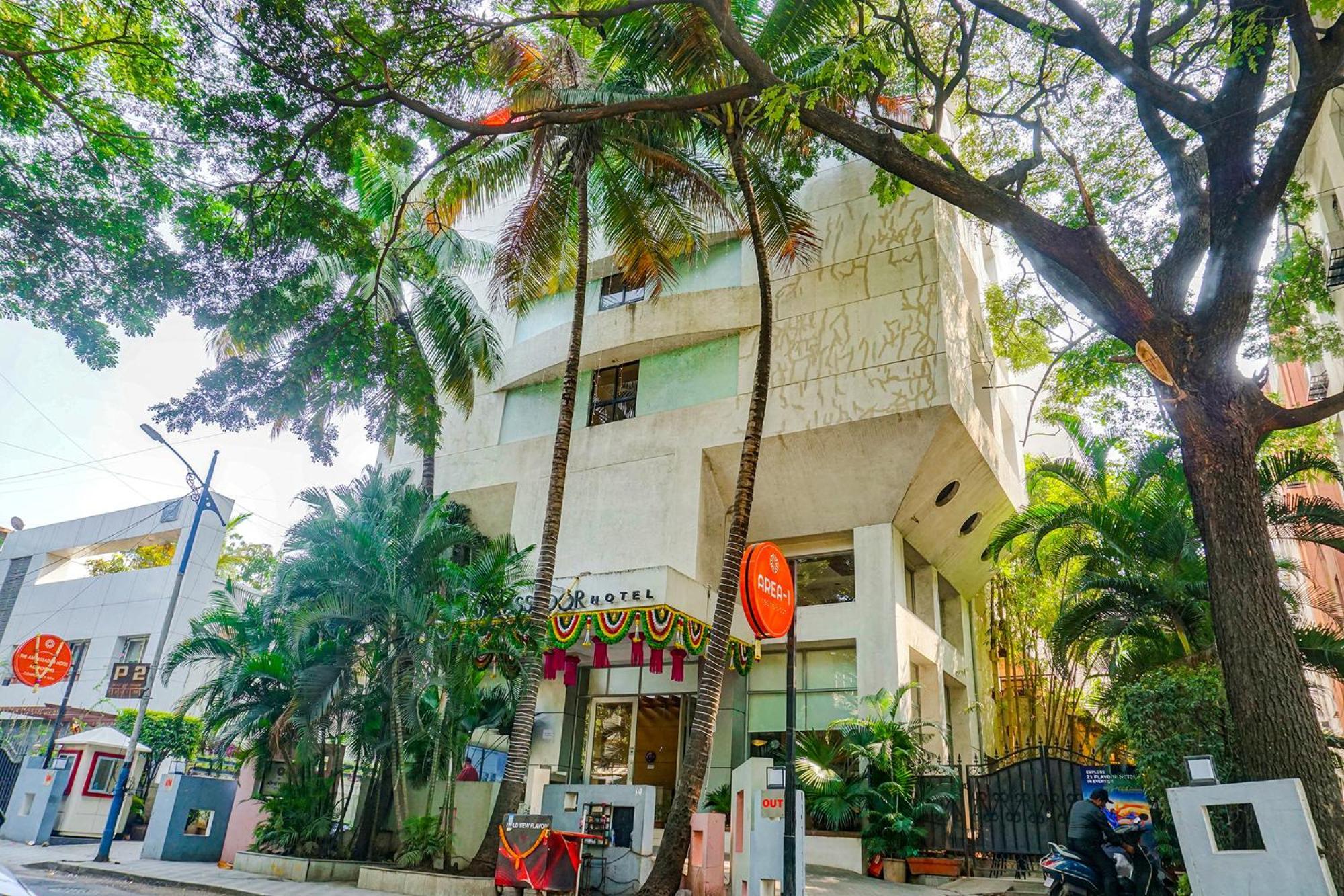 The Ambassador Hotel プネ エクステリア 写真